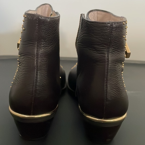 Women’s Vince Camuto booties size 7.5 - Picture 3 of 4